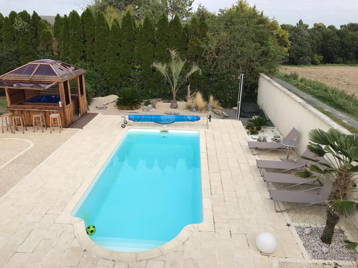 Piscine Et Jacuzzi A 2Km De La Plage De St Georges De Didonne Saint-Georges-de-Didonne Zewnętrze zdjęcie
